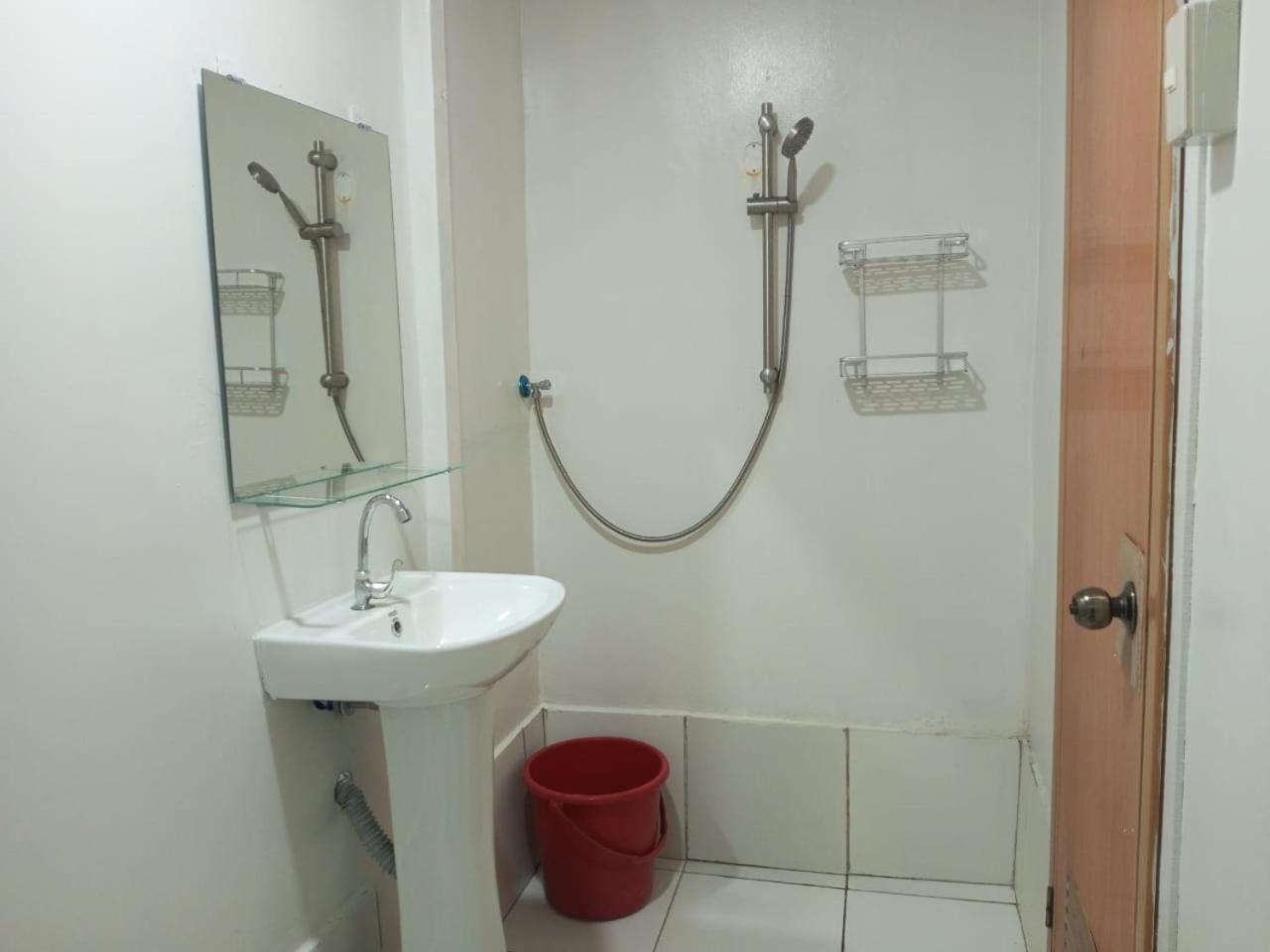 Sun Valley Backpackers Inn 爱妮岛 外观 照片