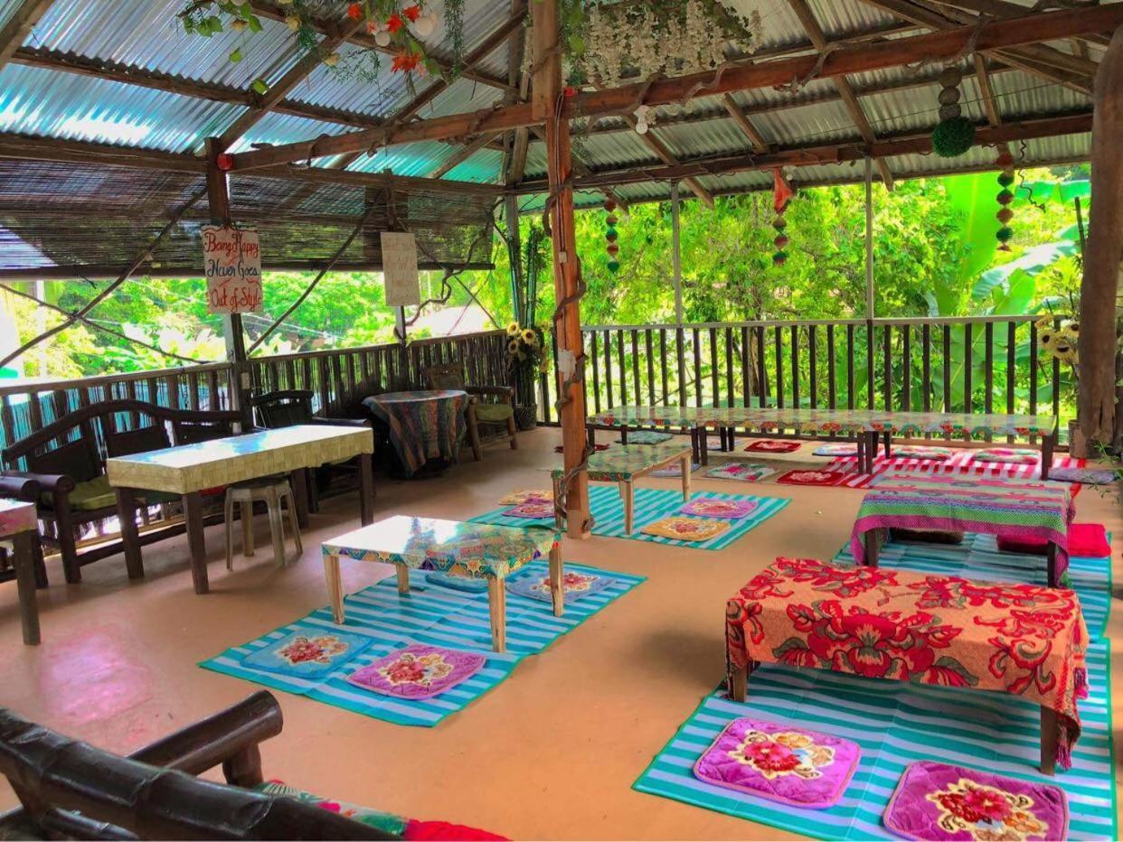 Sun Valley Backpackers Inn 爱妮岛 外观 照片
