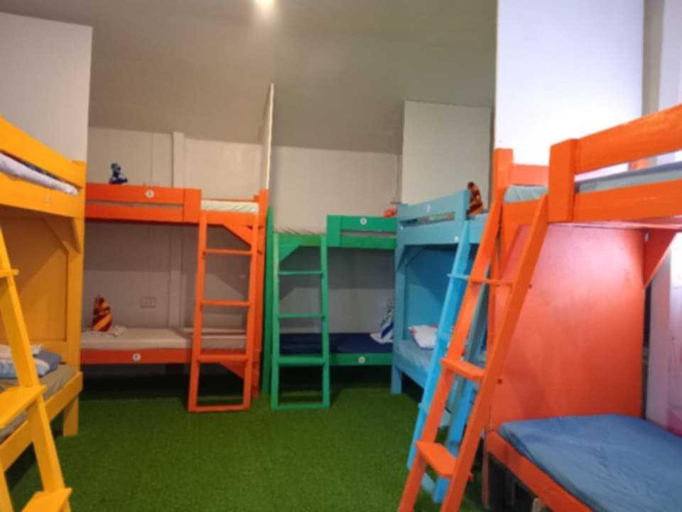 Sun Valley Backpackers Inn 爱妮岛 外观 照片